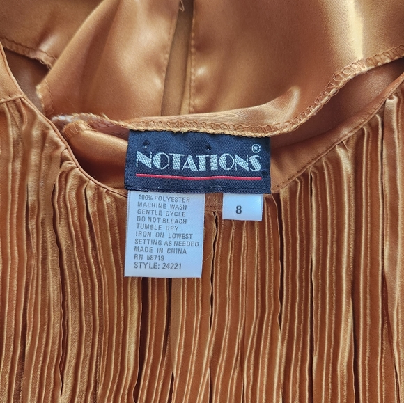 Gold satiny blouse - Picture 8 of 9